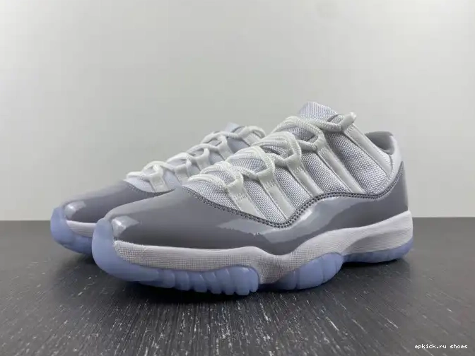 Cement 11 Jordan AV2187-140 Grey Low Air 0508
